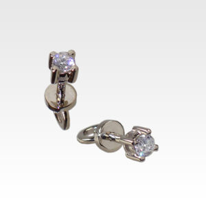 Серьги-гвоздики из белого золота с бриллиантами Арт0102357