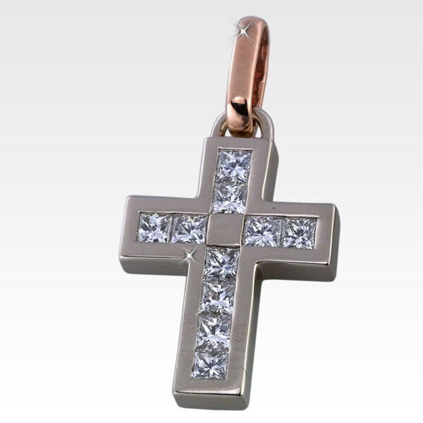 Подвеска-крест из золота с бриллиантами Арт0111032