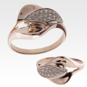 Кольцо из золота с бриллиантами Арт0101639