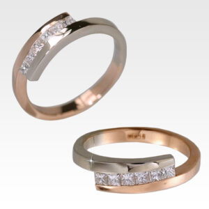 Кольцо из золота с бриллиантами Арт0101717