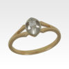 Кольцо из золота с центральным бриллиантом Арт1101366