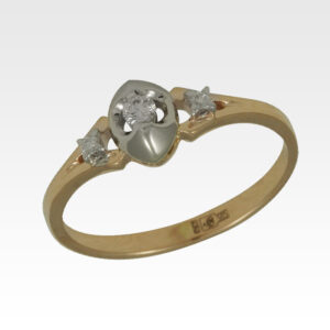 Кольцо из золота с центральным бриллиантом Арт1101401