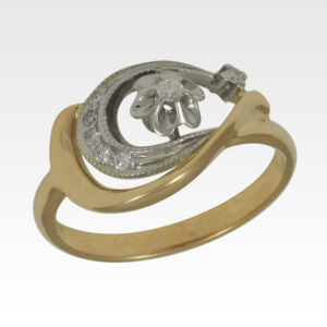 Кольцо из золота с бриллиантами Арт1101406