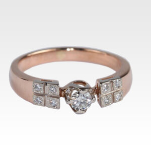 Кольцо из золота с бриллиантами Арт0101953